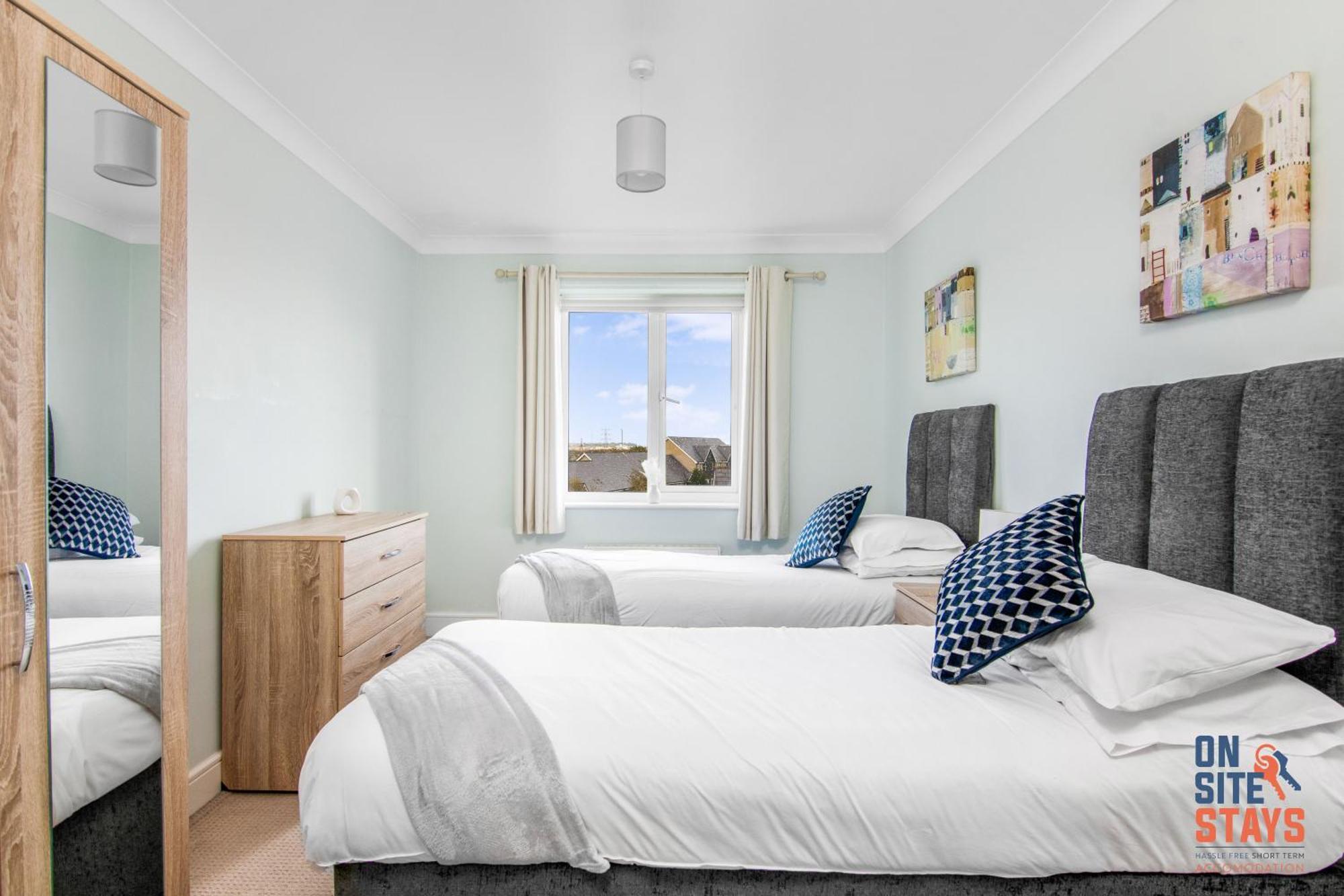 Onsitestays - Cosy 2-Bedroom Apartment With Free Parking, Wi-Fi & London Links Northfleet ภายนอก รูปภาพ