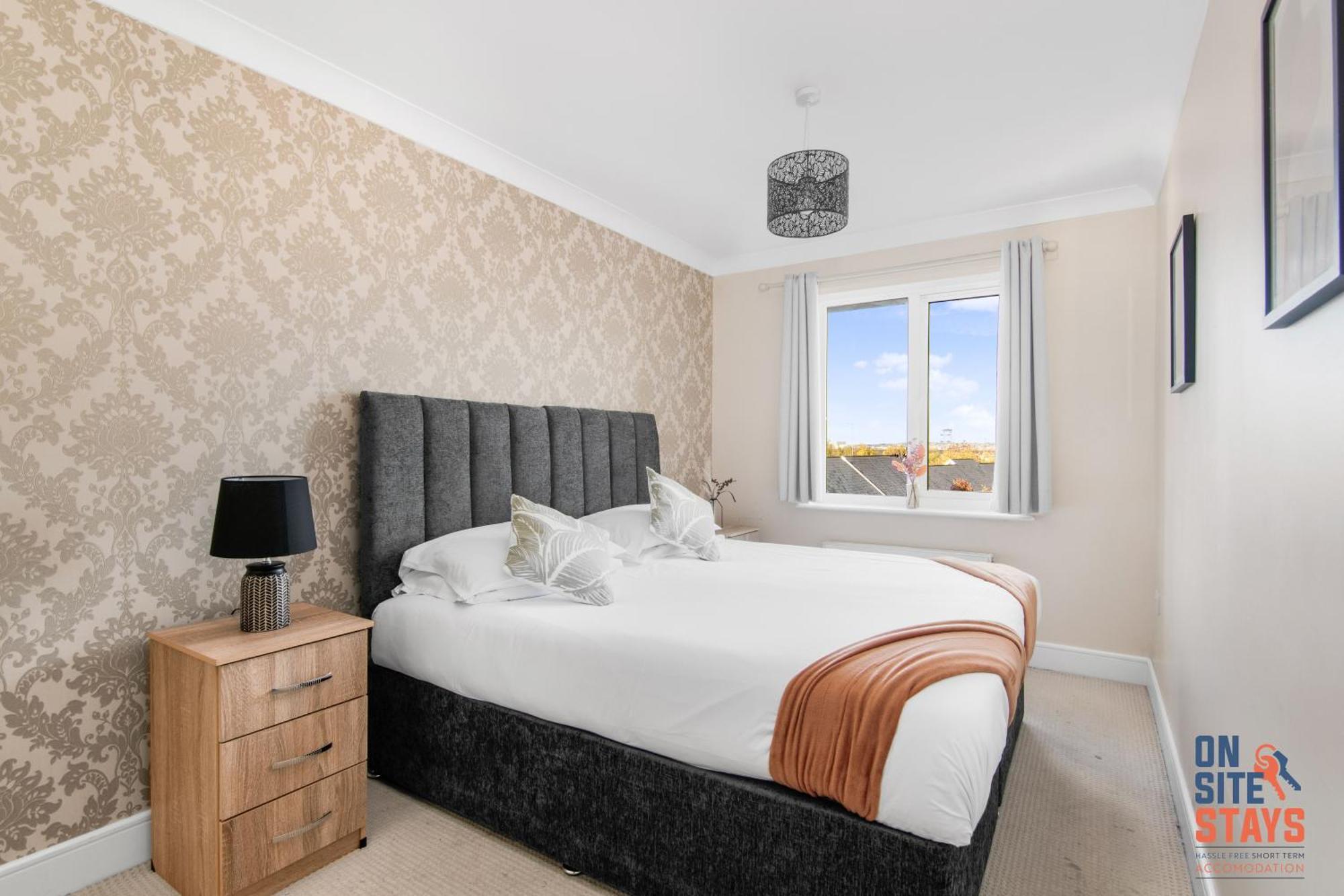 Onsitestays - Cosy 2-Bedroom Apartment With Free Parking, Wi-Fi & London Links Northfleet ภายนอก รูปภาพ